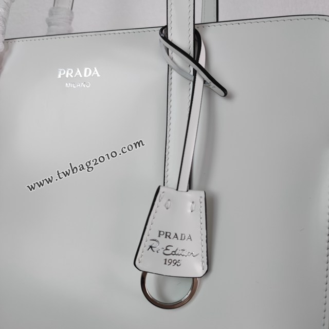 Prada專櫃2022全新系列亮面小牛皮中號手提包 1BA350 普拉達Cleo系列托特包 csp1041